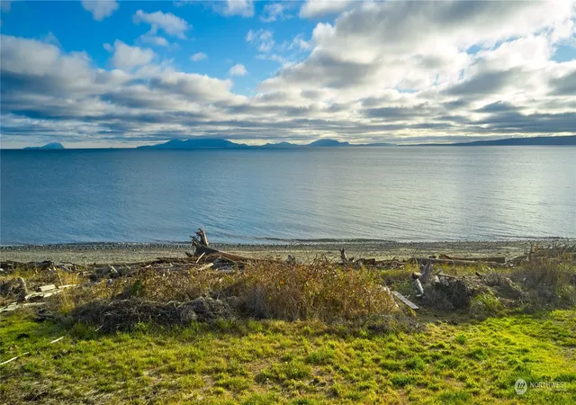 Photo 4 of Single family home for sale at 1881 Edwards Dr, Point Roberts, WA 98281 | MLS# NWM2246817 | Listing updated on 2026-09-17