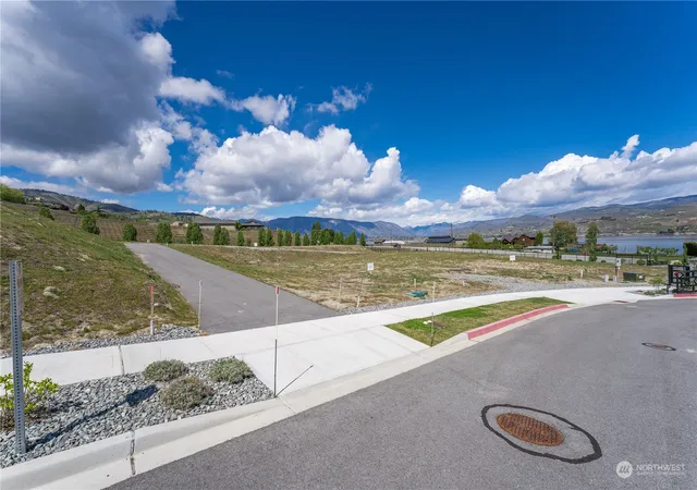 Photo 4 of Land for sale at 48 Loretta Ln, Chelan, WA 98816 | MLS# NWM2252240 | Listing updated on 2026-09-17