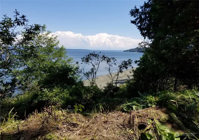 Photo 3 of Land for sale at 0 Cunliffe Rd Sw, Vashon, WA 98070 | MLS# NWM2258576 | Listing updated on 2026-09-17