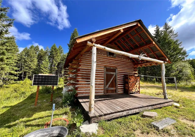 Photo 3 of Single family home for sale at 177 1st Creek Rd, Curlew, WA 99118 | MLS# NWM2262408 | Listing updated on 2026-09-17