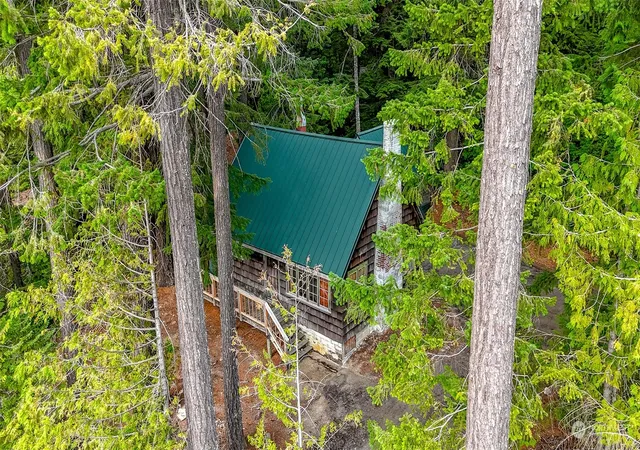 Photo 3 of Single family home for sale at 4061 Fs Rd 4832, Hyak, WA 98068 | MLS# NWM2270098 | Listing updated on 2026-09-17