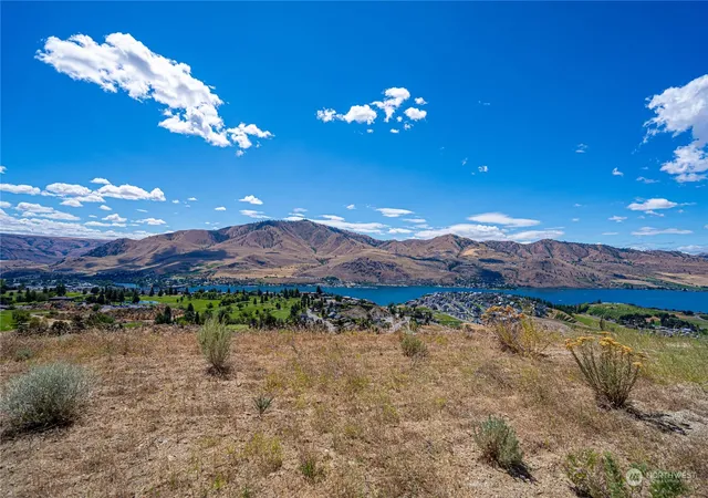 Photo 2 of Land for sale at 929 Long Dr, Chelan, WA 98816 | MLS# NWM2270888 | Listing updated on 2026-09-17