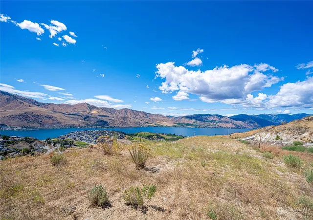 Photo 3 of Land for sale at 929 Long Dr, Chelan, WA 98816 | MLS# NWM2270888 | Listing updated on 2026-09-17