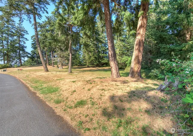 Photo 2 of Land for sale at 9 Fossil Bay Dr, Eastsound, WA 98245 | MLS# NWM2271761 | Listing updated on 2026-09-17