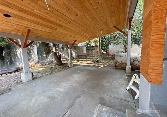 Photo 4 of House for sale at 2325 Wheaton Way, Bremerton, WA 98310 | MLS# NWM2274107 | Listing updated on 2026-10-13