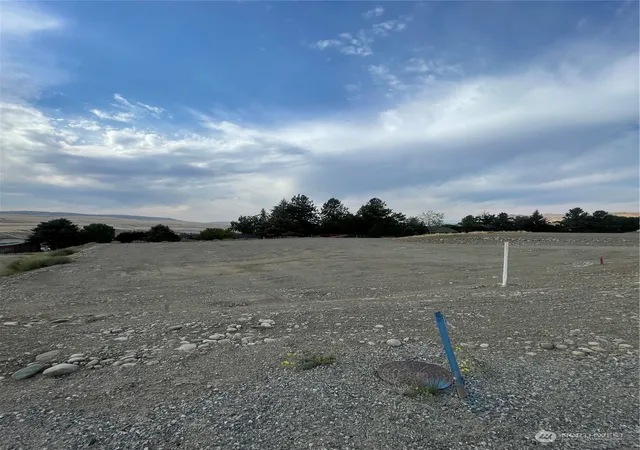 Photo 1 of Land for sale at 13 Parks Dr, Okanogan, WA 98840 | MLS# NWM2281321 | Listing updated on 2026-09-17