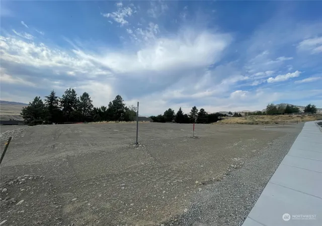 Photo 2 of Land for sale at 14 Parks Dr, Okanogan, WA 98840 | MLS# NWM2281330 | Listing updated on 2026-09-17