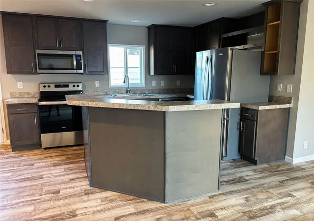 Photo 3 of Manufactured home for sale at 1223 Jones Dr, Walla Walla, WA 99362 | MLS# NWM2281878 | Listing updated on 2026-09-17