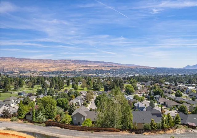 Photo 2 of Land for sale at 1845 Broadway Pl, Wenatchee, WA 98801 | MLS# NWM2285206 | Listing updated on 2026-09-17