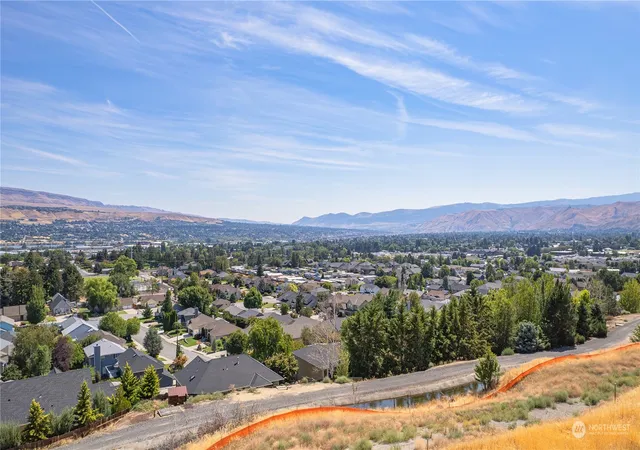 Photo 3 of Land for sale at 1845 Broadway Pl, Wenatchee, WA 98801 | MLS# NWM2285206 | Listing updated on 2026-09-17
