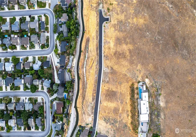 Photo 4 of Land for sale at 1845 Broadway Pl, Wenatchee, WA 98801 | MLS# NWM2285206 | Listing updated on 2026-09-17