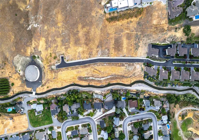 Photo 4 of Land for sale at 1837 Broadway Pl, Wenatchee, WA 98801 | MLS# NWM2286743 | Listing updated on 2026-09-17