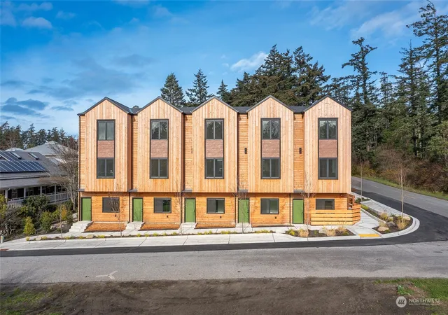Photo 2 of Condo for sale at 231 Madrona St #2, Eastsound, WA 98245 | MLS# NWM2293490 | Listing updated on 2026-09-17