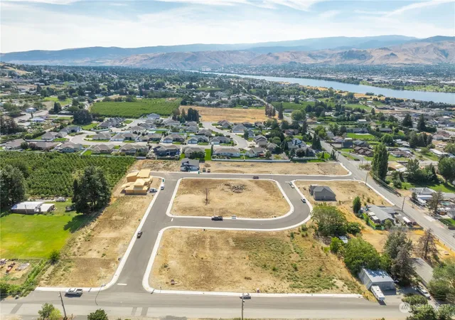 Photo 1 of Land for sale at 112 33rd (lot 16) St Nw, East Wenatchee, WA 98802 | MLS# NWM2298886 | Listing updated on 2026-09-17