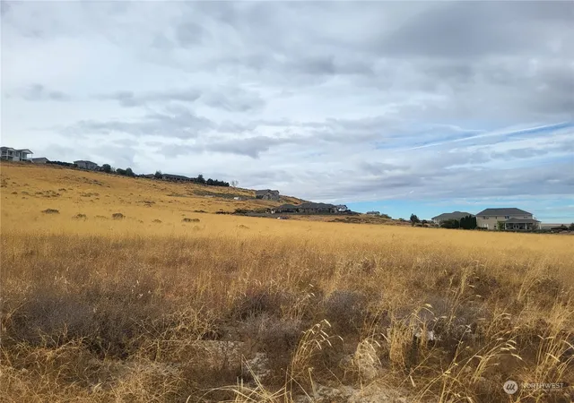 Photo 1 of Land for sale at 31730 Mammoth Dr, Kennewick, WA 99338 | MLS# NWM2302579 | Listing updated on 2026-09-17