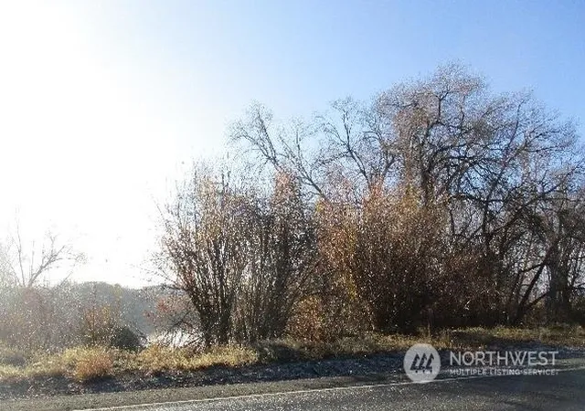 Photo 1 of Land for sale at 97 E Mcdonald Rd, Toppenish, WA 98948 | MLS# NWM2311856 | Listing updated on 2026-09-17