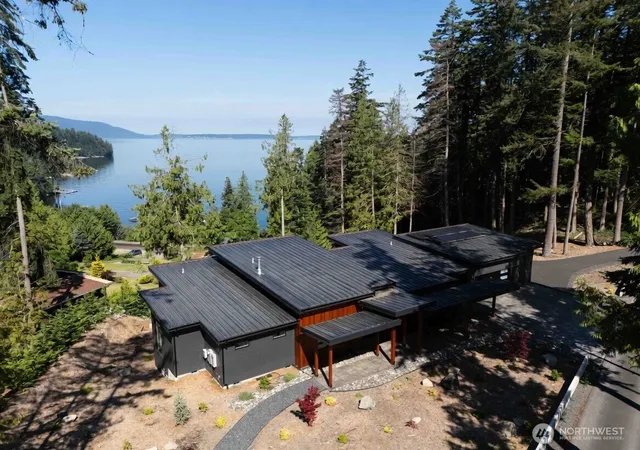 Photo 1 of Single family home for sale at 166 Soundview Dr, Bellingham, WA 98229 | MLS# NWM2312437 | Listing updated on 2026-09-17