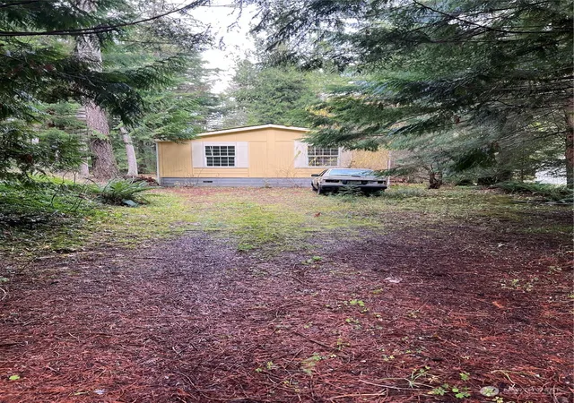 Photo 3 of Manufactured home for sale at 901 Ruby Valley Ct, Maple Falls, WA 98266 | MLS# NWM2312928 | Listing updated on 2026-09-17