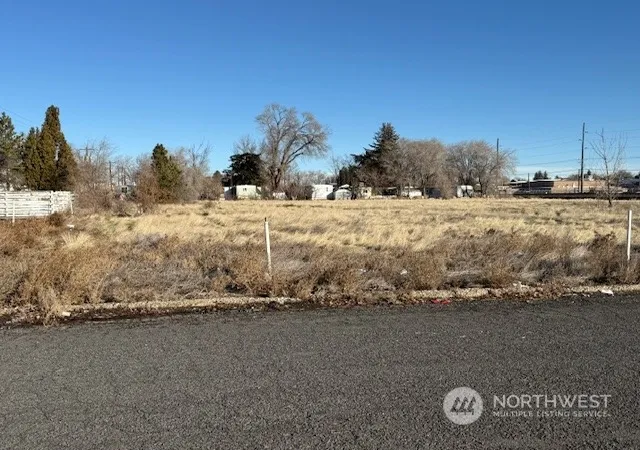 Photo 3 of Land for sale at 830 Basin St Sw, Ephrata, WA 98823 | MLS# NWM2318858 | Listing updated on 2026-09-17