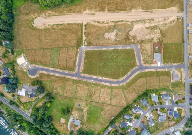 Photo 3 of Land for sale at 21 Sunnyfield Dr #Lot26, Cathlamet, WA 98612 | MLS# NWM2320755 | Listing updated on 2026-09-17
