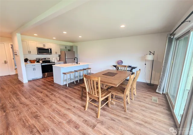Photo 4 of House for sale at 1 Lodge 622 C, Manson, WA 98831 | MLS# NWM2326832 | Listing updated on 2026-09-17