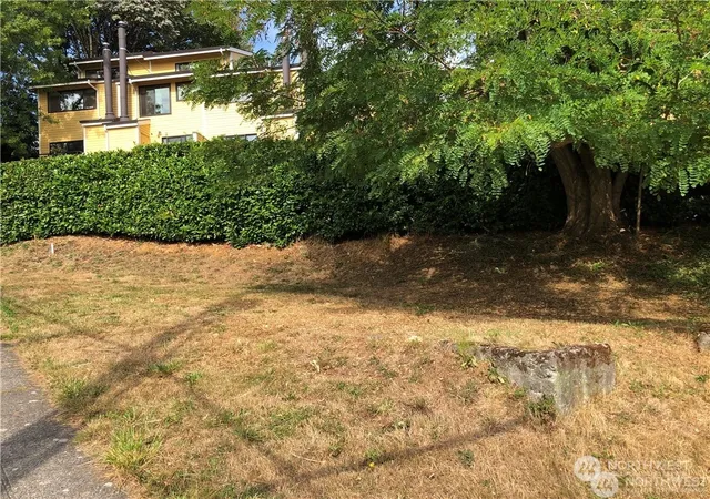Photo 3 of Land for sale at 2602 E Thomas St, Seattle, WA 98112 | MLS# NWM2327602 | Listing updated on 2026-09-17