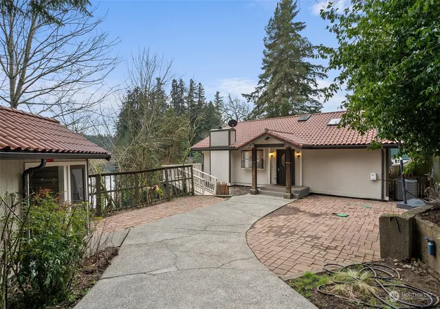 Photo 3 of Sale Pending at 10245 Se 46th Avenue, Olympia, WA 98513 | MLS# NWM2328243 | Listing updated on 2026-09-16