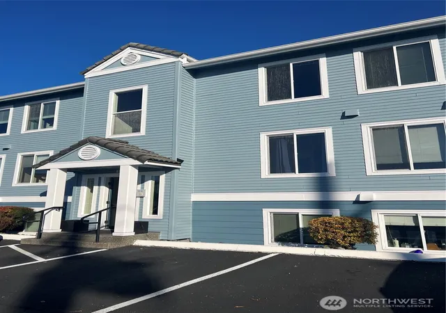Photo 1 of Condo for sale at 625 N Jackson Ave #A-15, Tacoma, WA 98406 | MLS# NWM2331738 | Listing updated on 2026-09-17