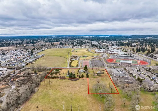 Photo 4 of Single family home for sale at 7811 S Verde St, Tacoma, WA 98409 | MLS# NWM2335123 | Listing updated on 2026-09-17