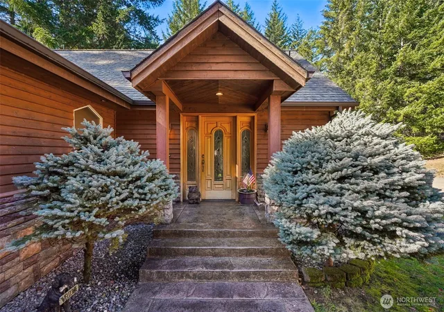 Photo 1 of Single family home for sale at 232 Upper Lakeview Rd, White Salmon, WA 98672 | MLS# NWM2339903 | Listing updated on 2026-09-29