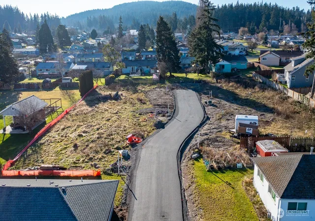 Photo 4 of Single family home for sale at 3809 Beadle Ln, Anacortes, WA 98221 | MLS# NWM2343432 | Listing updated on 2026-09-17