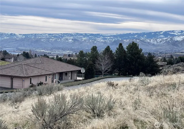 Photo 3 of Land for sale at 236 Stoneybrook Ln, Wenatchee, WA 98801 | MLS# NWM2346616 | Listing updated on 2026-09-17