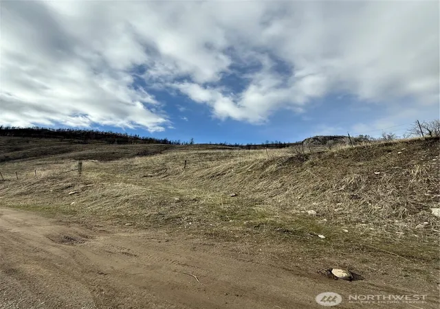 Photo 2 of Land for sale at 28 Eagles Blf Rd, Oroville, WA 98844 | MLS# NWM2346767 | Listing updated on 2026-09-17