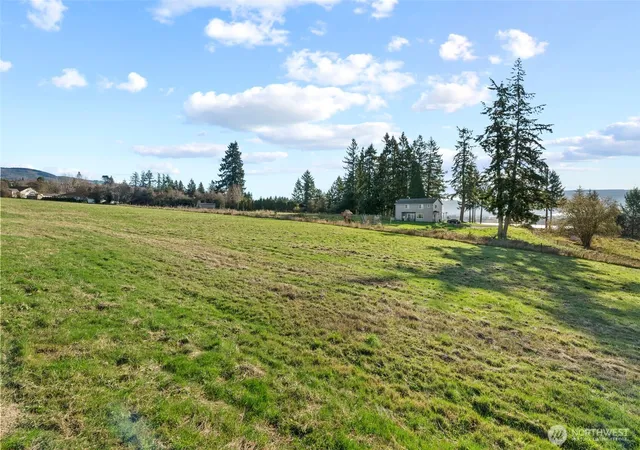 Photo 2 of Land for sale at 37 Sunnyfield Dr, Cathlamet, WA 98612 | MLS# NWM2351321 | Listing updated on 2026-09-17