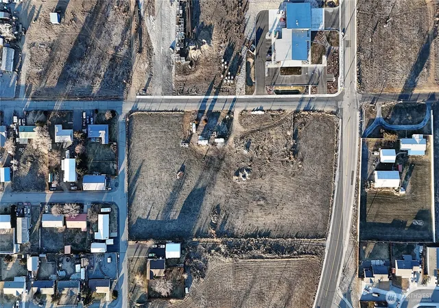Photo 3 of Land for sale at 1611 S Douglas St, Rock Island, WA 98850 | MLS# NWM2351377 | Listing updated on 2026-09-17