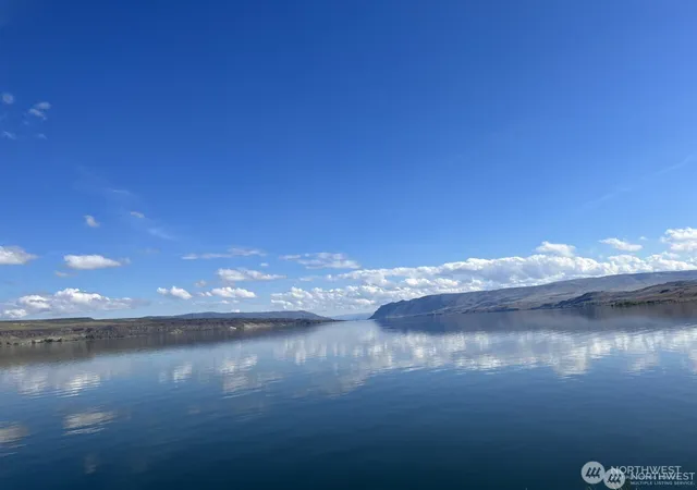 Photo 2 of Land for sale at 240 Basin Pointe Loop, Vantage, WA 98950 | MLS# NWM2352620 | Listing updated on 2026-09-17