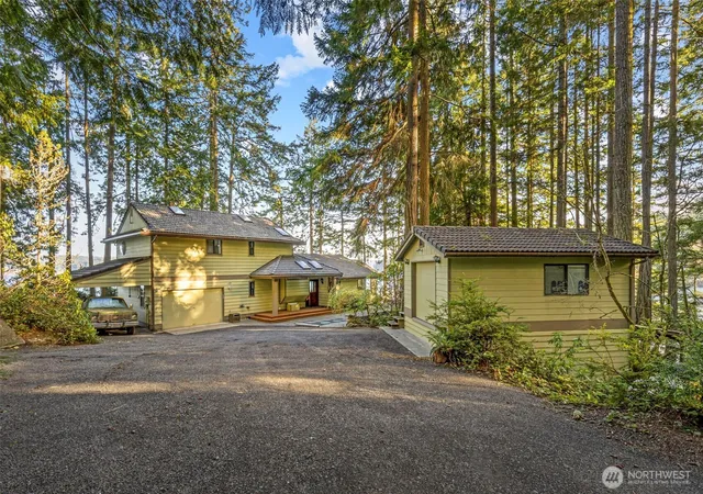 Photo 3 of Single family home for sale at 931 Whitney Rd, Quilcene, WA 98376 | MLS# NWM2353155 | Listing updated on 2026-09-21