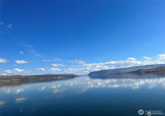 Photo 1 of Land for sale at 110 Basin Pointe Lp, Vantage, WA 98850 | MLS# NWM2353526 | Listing updated on 2026-09-17