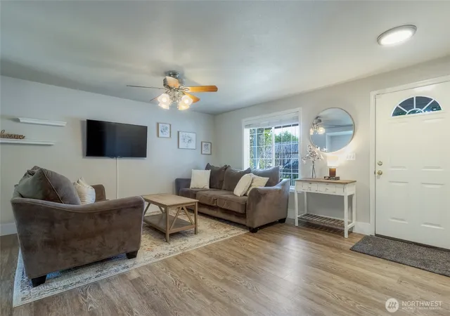 Photo 3 of Sale Pending at 2335 Hawk Dr, Walla Walla, WA 99362 | MLS# NWM2355792 | Listing updated on 2026-09-21