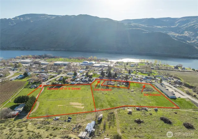 Photo 4 of Land for sale at 123 Chelan Fls, Chelan Falls, WA 98817 | MLS# NWM2359289 | Listing updated on 2026-09-17