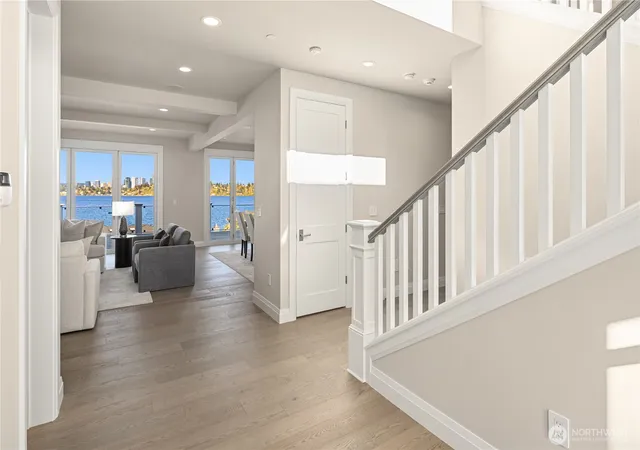 Photo 3 of Mansion for sale at 7254 N Mercer Way, Mercer Island, WA 98040 | MLS# NWM2359638 | Listing updated on 2026-09-23