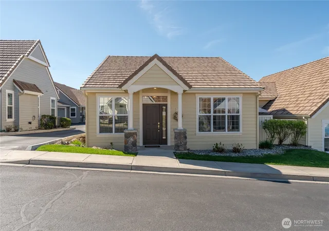 Photo 1 of Condo for sale at 1494 Eastmont #56, East Wenatchee, WA 98802 | MLS# NWM2362259 | Listing updated on 2026-09-17