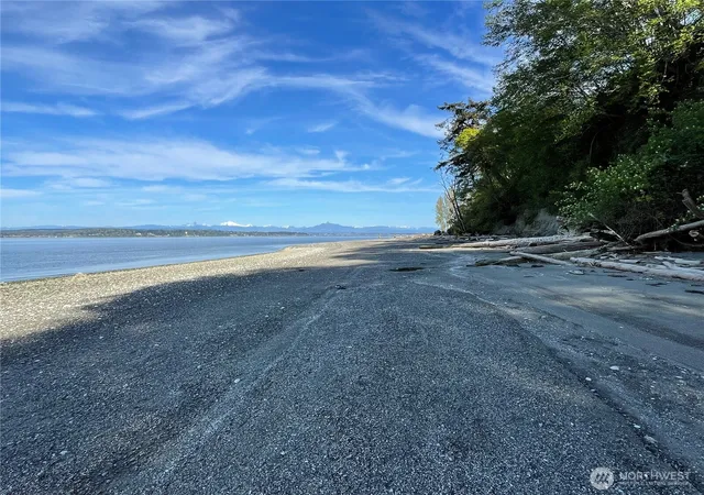 Photo 3 of Land for sale at 11 C Tax Id: 00466300001100, Hat Island, WA 98206 | MLS# NWM2363627 | Listing updated on 2026-09-17