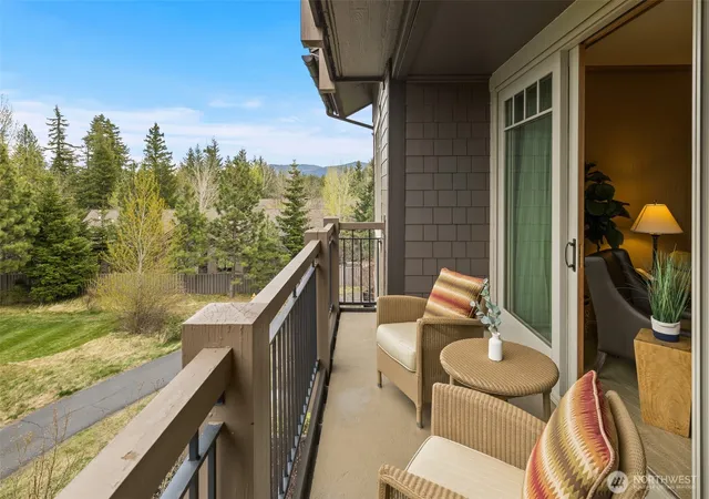 Photo 3 of Condo for sale at 3600 Suncadia Trl #4018, Cle Elum, WA 98922 | MLS# NWM2364584 | Listing updated on 2026-09-17