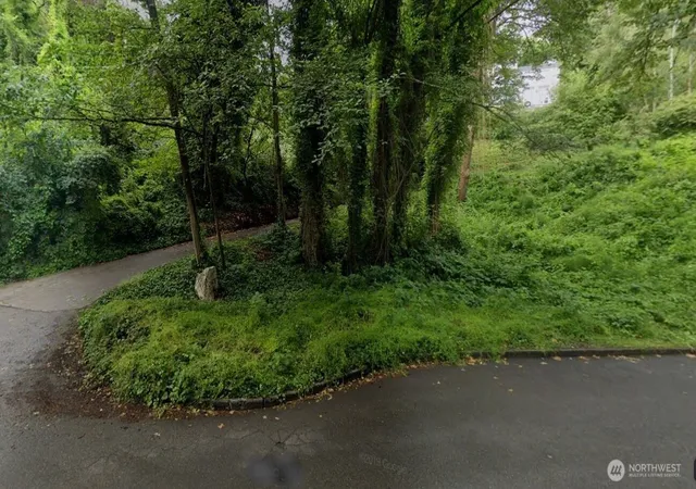 Photo 3 of Land for sale at 0 E Interlaken Blvd, Seattle, WA 98112 | MLS# NWM2368318 | Listing updated on 2026-09-17