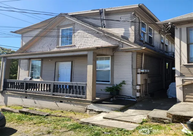 Photo 2 of Single family home for sale at 1637 Center St, Tacoma, WA 98409 | MLS# NWM2370493 | Listing updated on 2026-09-30