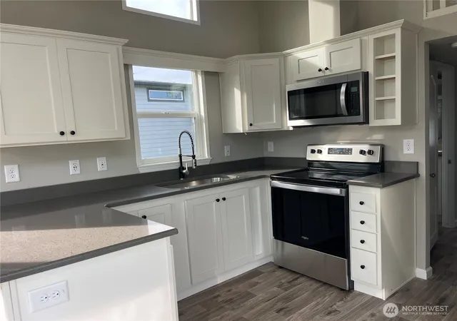 Photo 4 of Manufactured home for sale at 6062 Highway 20 #27, Port Townsend, WA 98368 | MLS# NWM2374067 | Listing updated on 2026-10-01