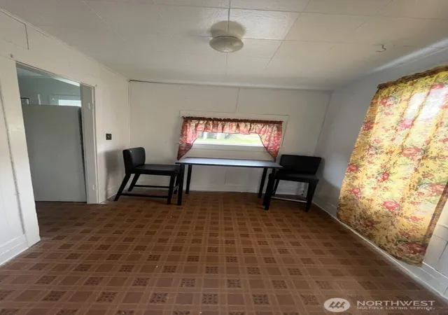 Photo 3 of Single family home for sale at 1024 State Route 6, Raymond, WA 98577 | MLS# NWM2377423 | Listing updated on 2026-09-21