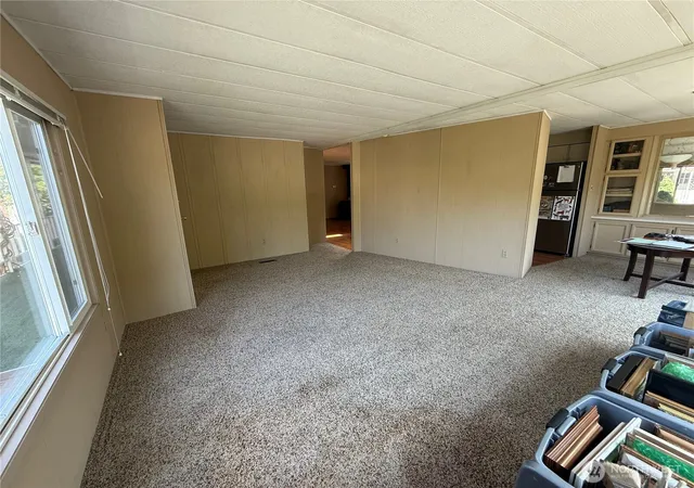 Photo 3 of Manufactured home for sale at 1415 84th Street SE #196, Everett, WA 98208 | MLS# NWM2381799 | Listing updated on 2026-10-01