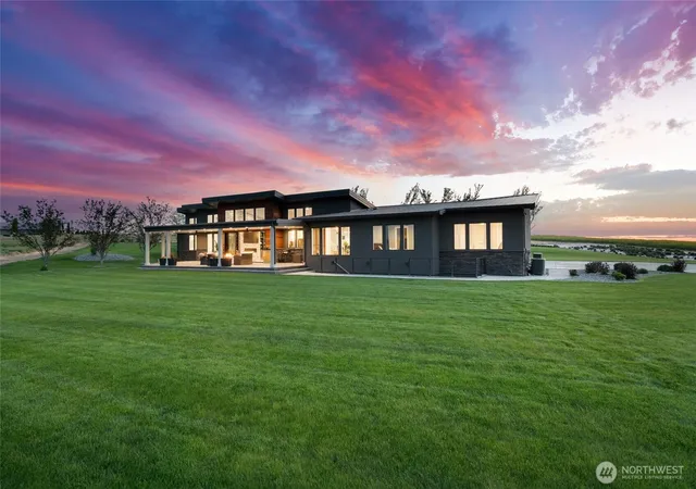 Photo 3 of Single family home for sale at 126 Red Hawk Rd, Walla Walla, WA 99362 | MLS# NWM2381877 | Listing updated on 2026-09-17